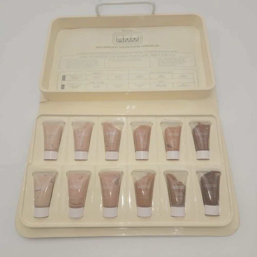 Vintage Avon AMM Advanced Moisture Makeup Demonstrator w Foundation Shade Kit Av